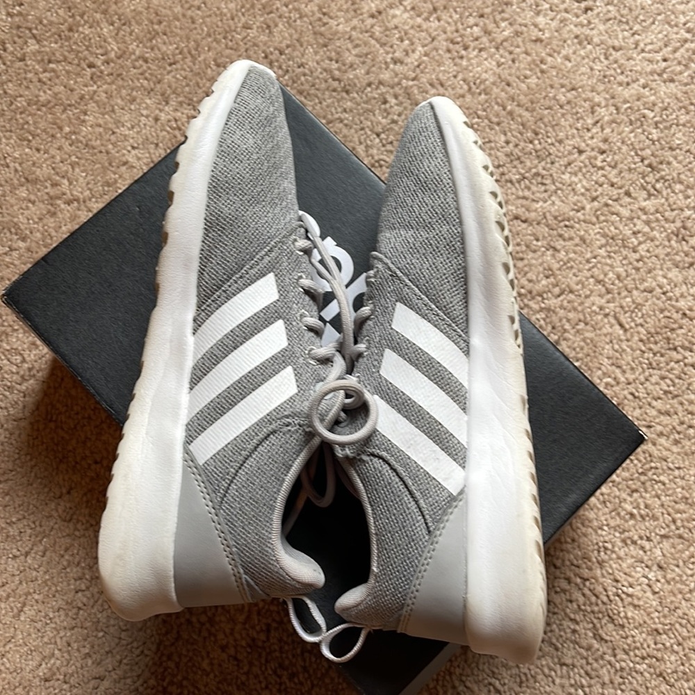 Adidas - Picture 8 of 10